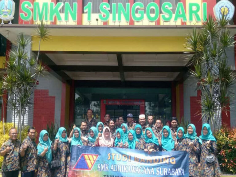 tamu smk adikawacan surabaya