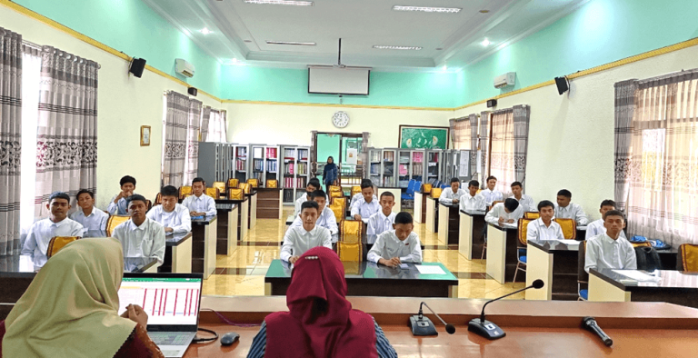 23 ALUMNI TEKNIK KENDARAAN RINGAN SIAP KERJA DISELURUH CABANG PT HINO JAWA TIMUR (7)