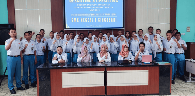 PELAKSANAAN PENGIMBASAN DAN RTL RESKILLING & UPSKILLING PESERTA DIDIK KONSENTRASI KEAHLIAN TITL TAHUN PELAJARAN 20232024 (4)
