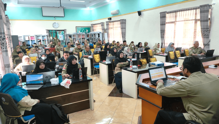 PENINGKATAN KINERJA GURU DALAM PENYELARASAN PEMBELAJARAN BERBASIS DUNIA KERJA MELALUI PLATFORM MERDEKA MENGAJAR (1)