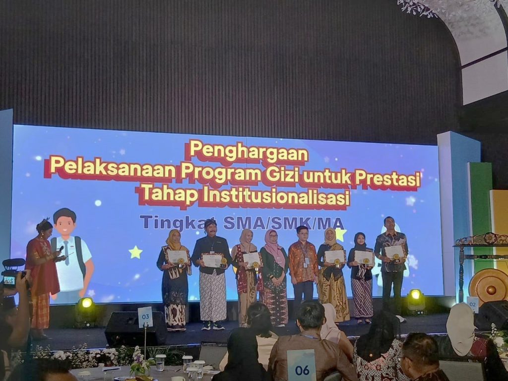 SMK Negeri 1 Singosari Raih Penghargaan Nutrition Goes to School 2025